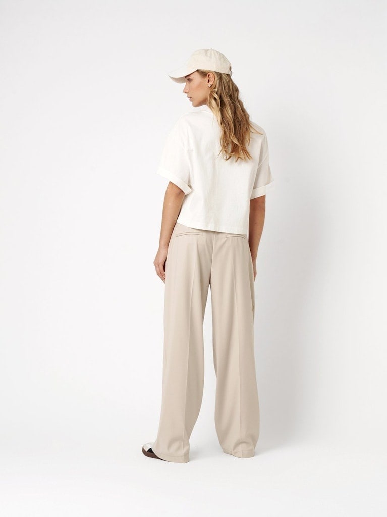 Mara Wide Pleat Easy