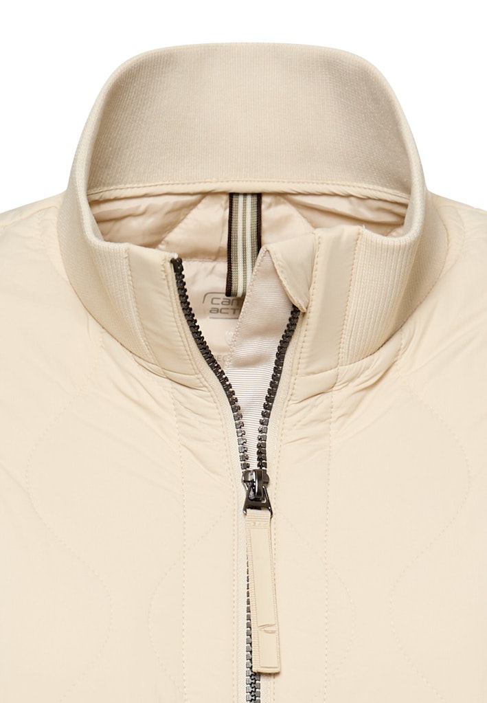 Steppjacke mit Taschen