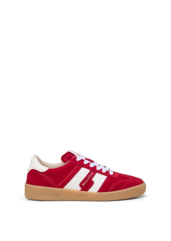 Sneaker Model Court