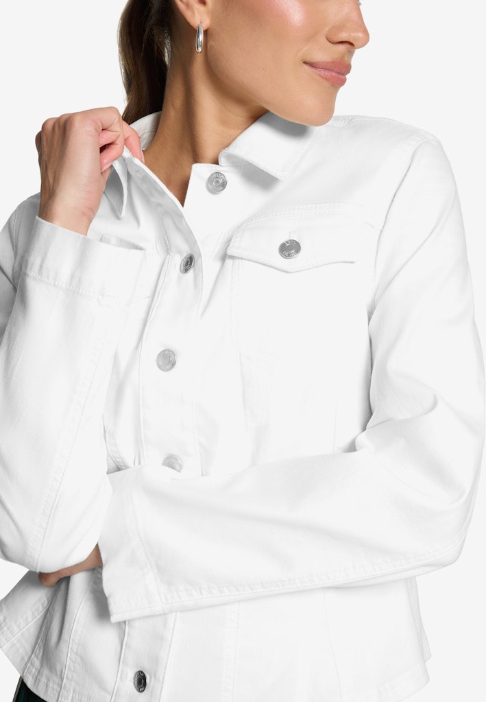 Jeansjacke tailliert mit Knopfleiste