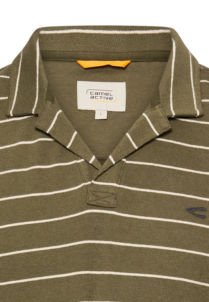Poloshirt mit kontrastierenden Details