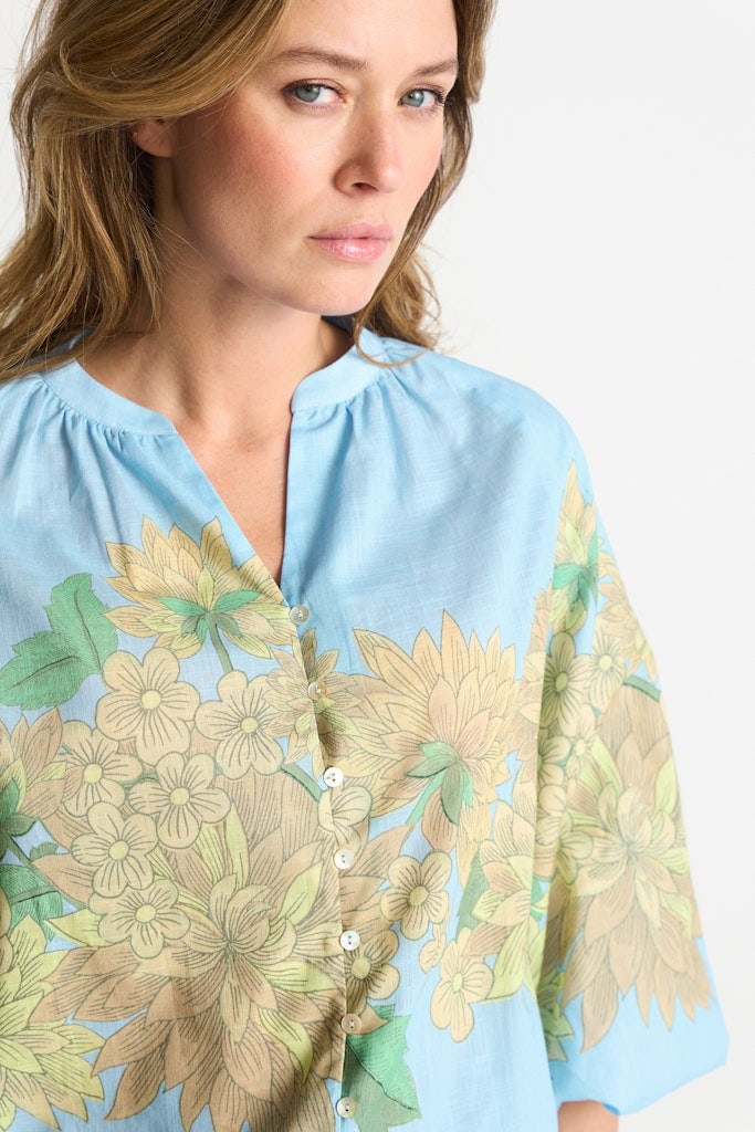 Blouse with place print