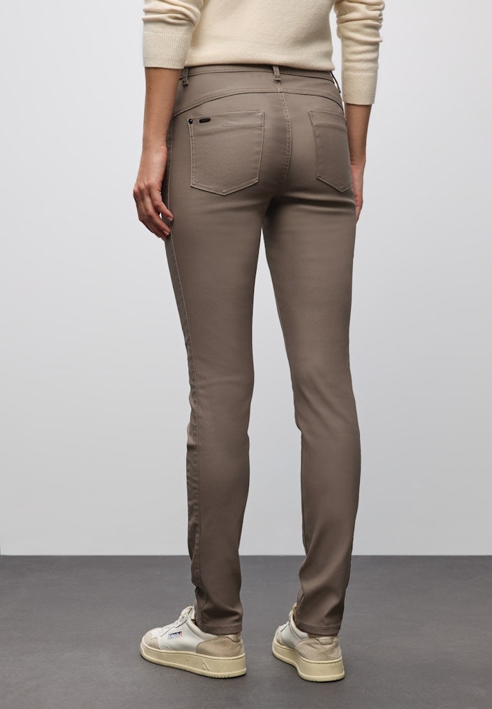 Slim Fit Coated Hose