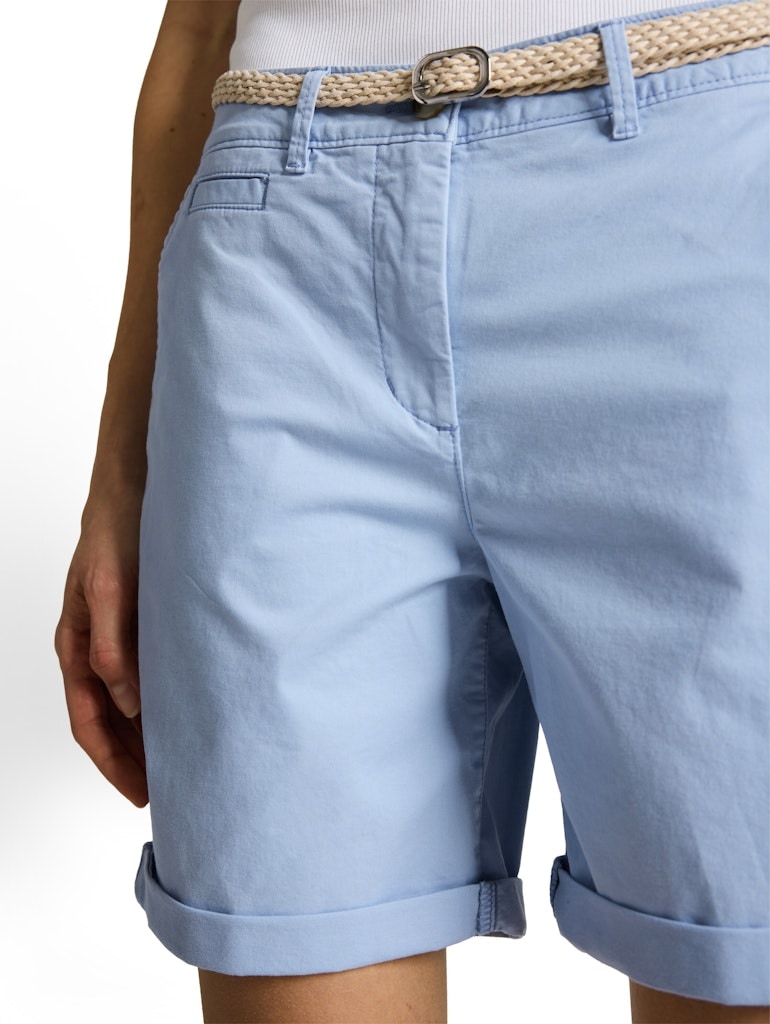 Chino Bermuda Shorts mit Gürtel