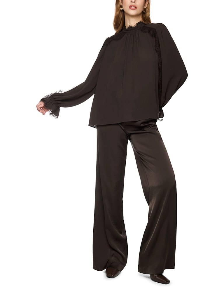 Fließende Bluse mit Spitze