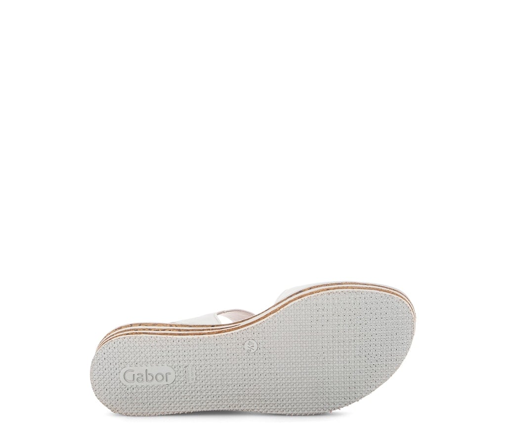 Plateau Sandalen Glattleder creme