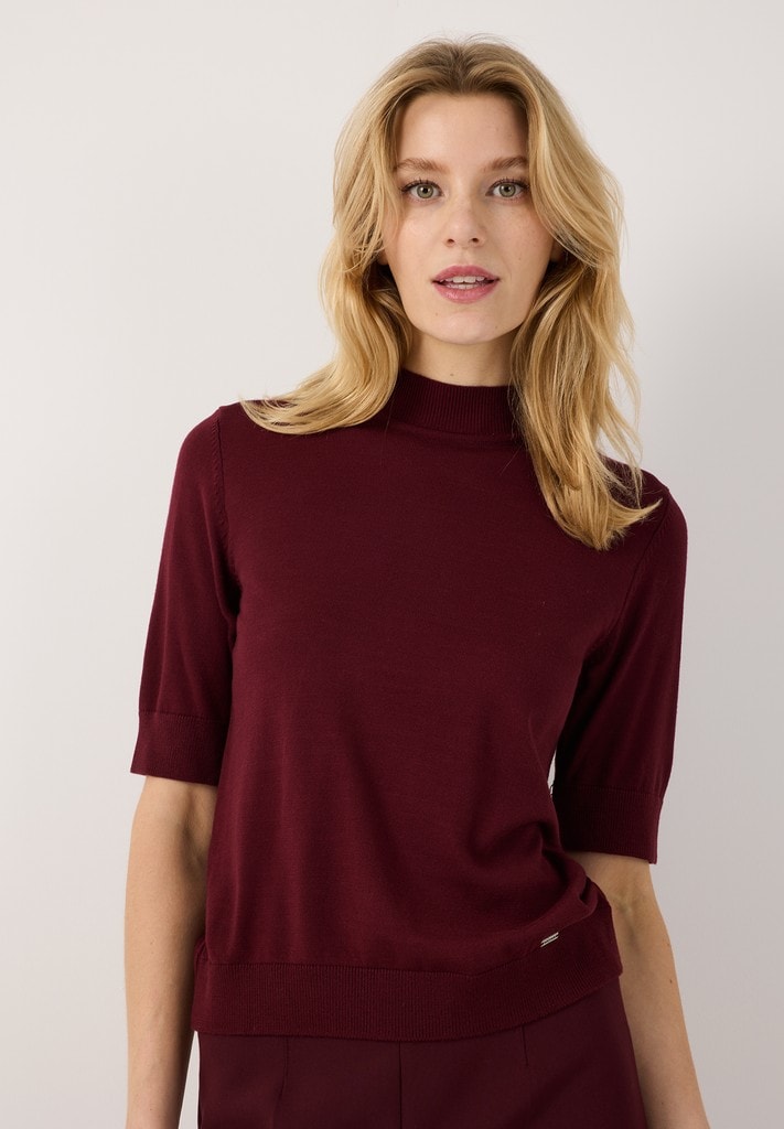 Turtleneck-Pullover mit kurzen Ärmeln