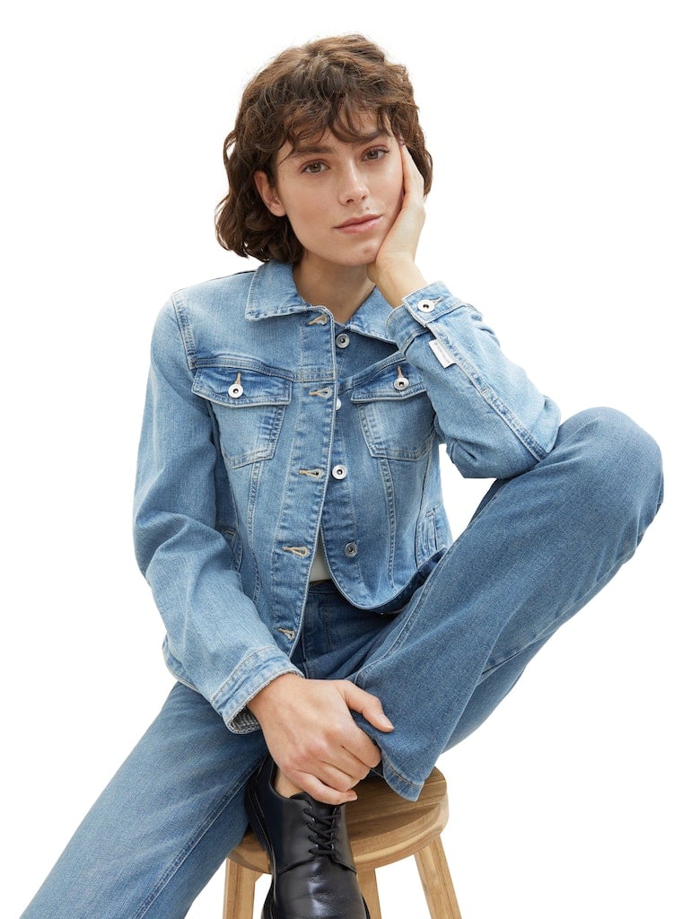 Jeansjacke mit recycelter Baumwolle