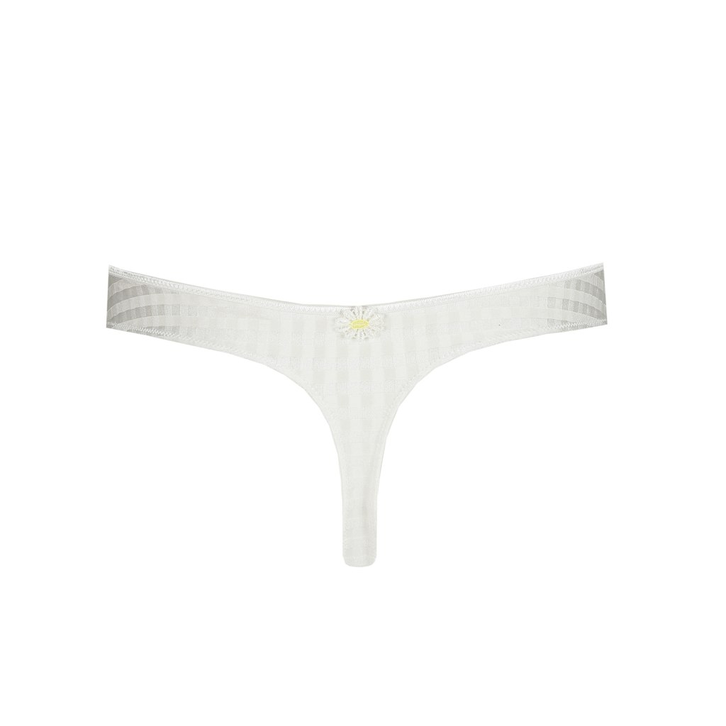 AVERO Ivory Petal String