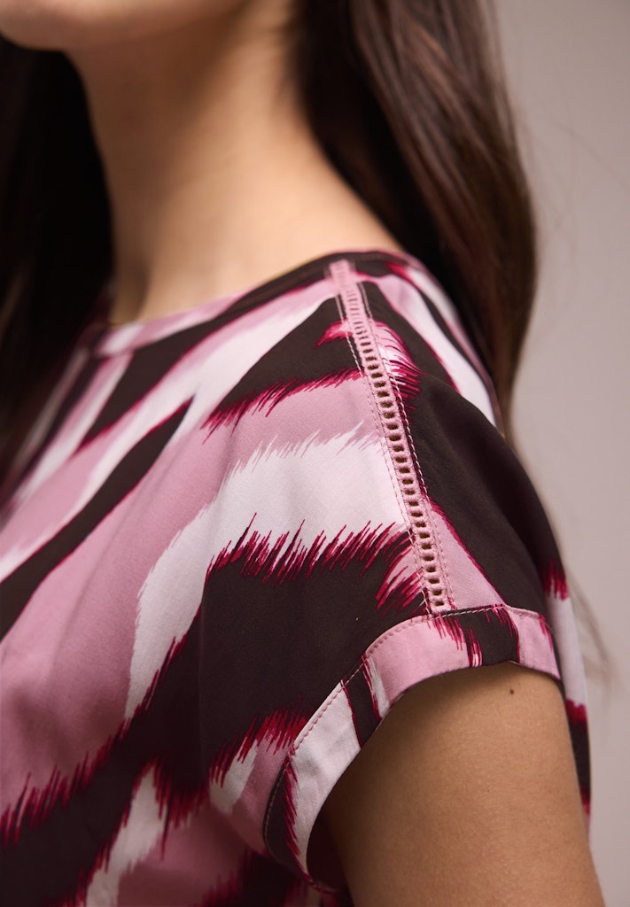 Dropped Shoulder Bluse mit Tapedetails