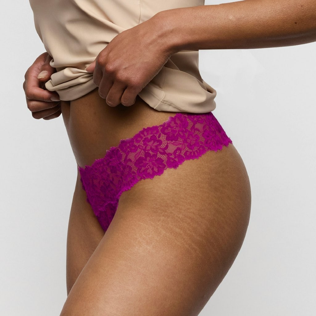 SOFT STUDIO wild rose String