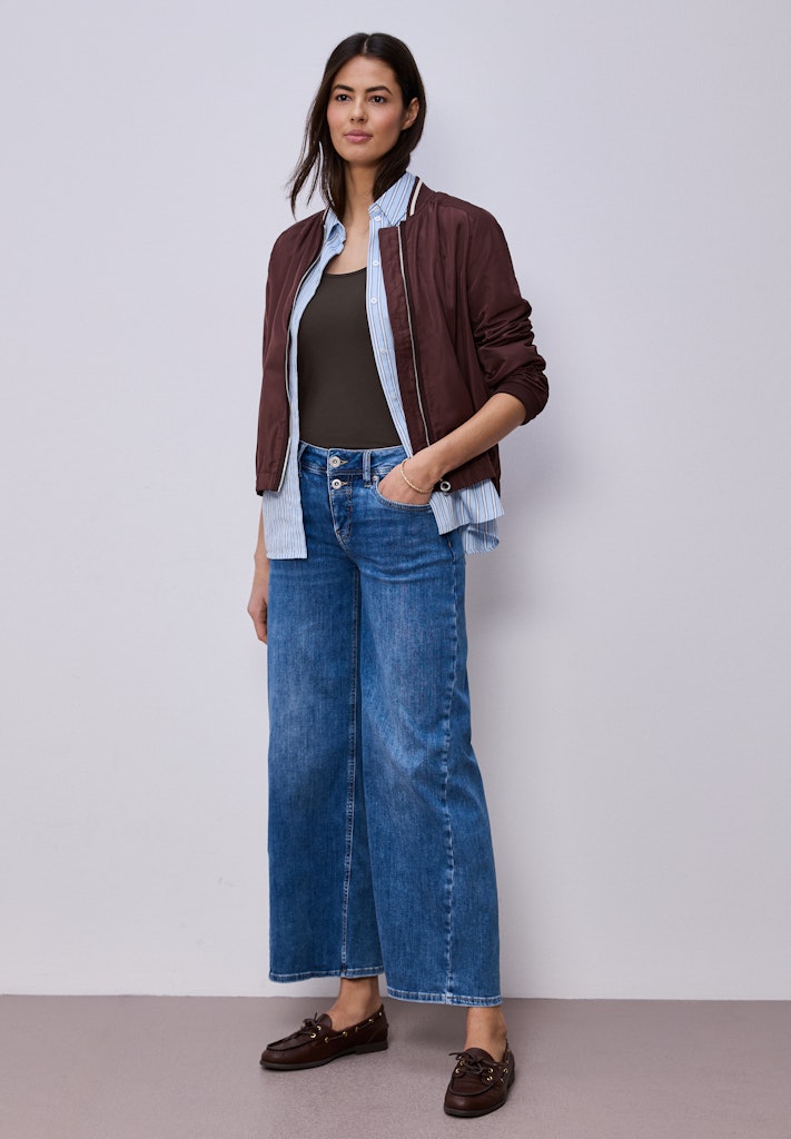 Basic Top mit Rundhals in Unifarbe