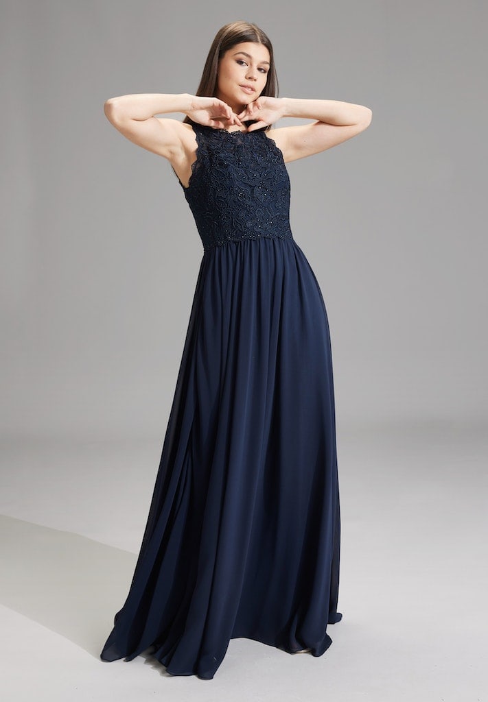 High-closed-Abendkleid mit floraler Spitze