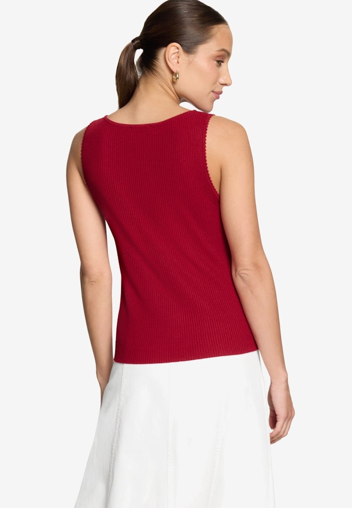 Stricktop mit U-Boot Ausschnitt
