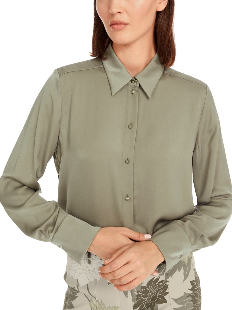 Bluse im Viskosecrêpe
