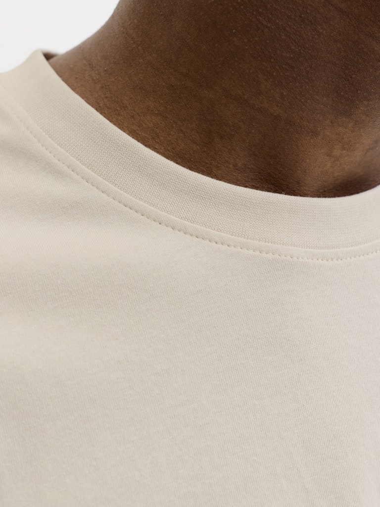 JJESOHO TEE SS CREW NECK NOOS