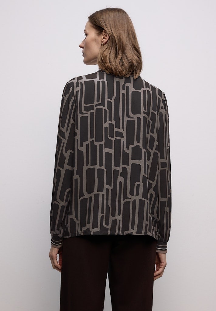 Gemusterte Tunika mit Tape