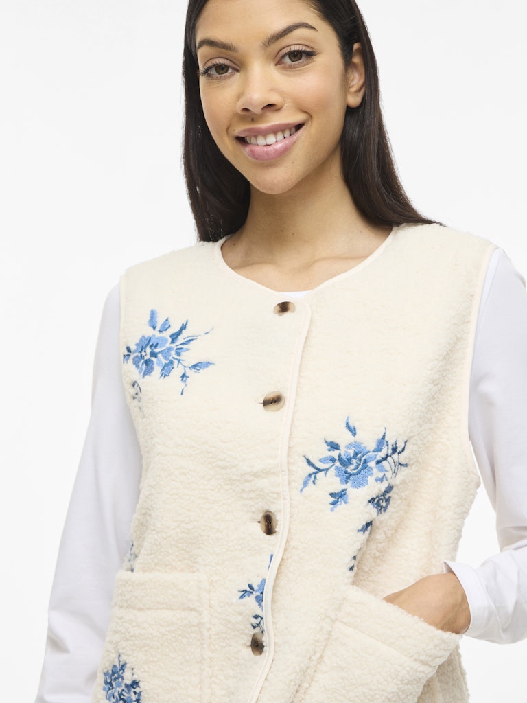 VIADA EMBROIDERY TEDDY VEST OTW
