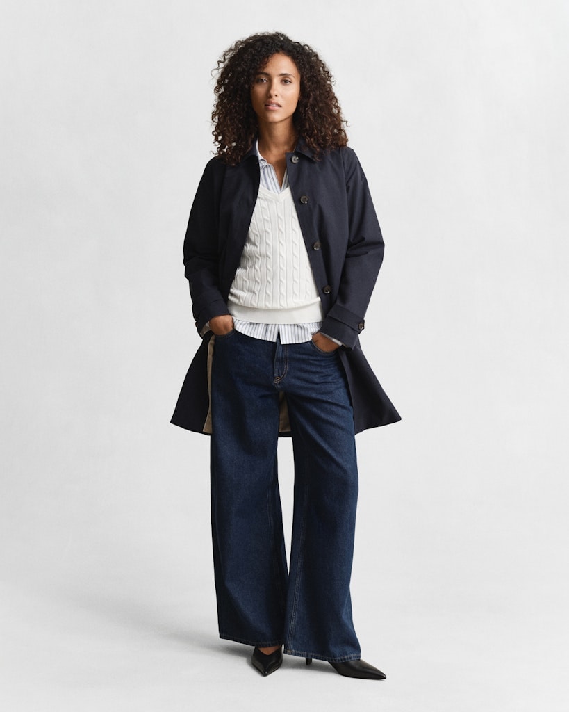 V-Neck Pullover mit Zopfmuster