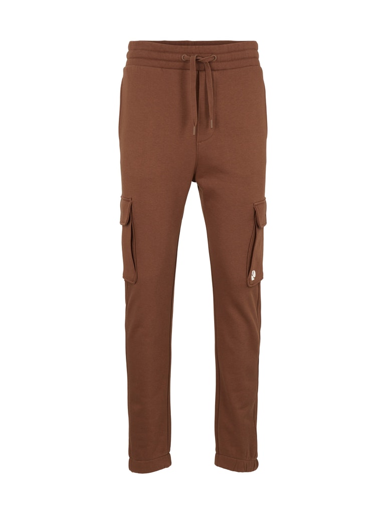 relaxed cargo sweatpants