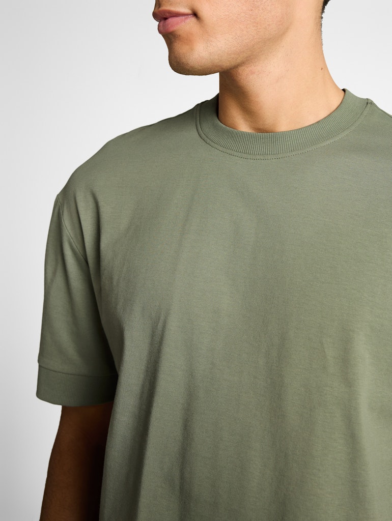 Relaxed Fit T-Shirt mit Rippbündchen