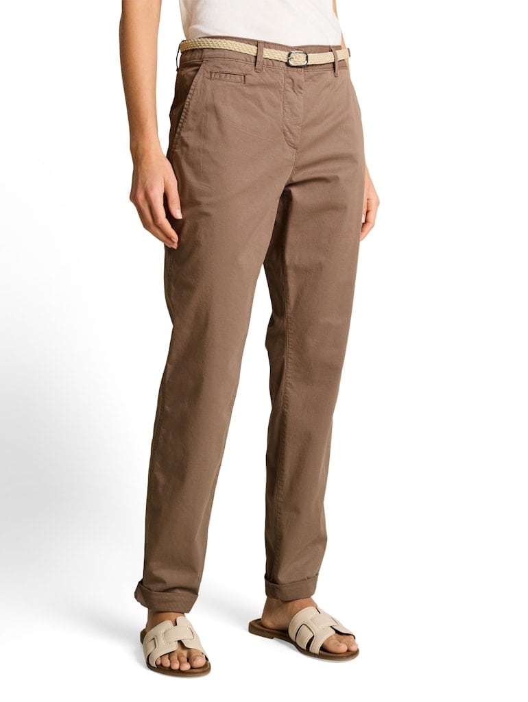 Slim Chino Hose mit Gürtel