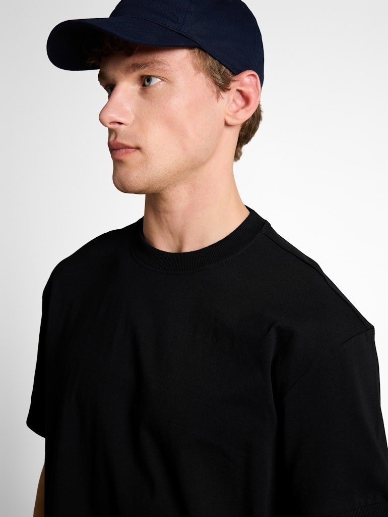 Relaxed Fit T-Shirt mit Rippbündchen