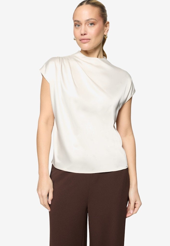 Satinbluse mit Stehkragen