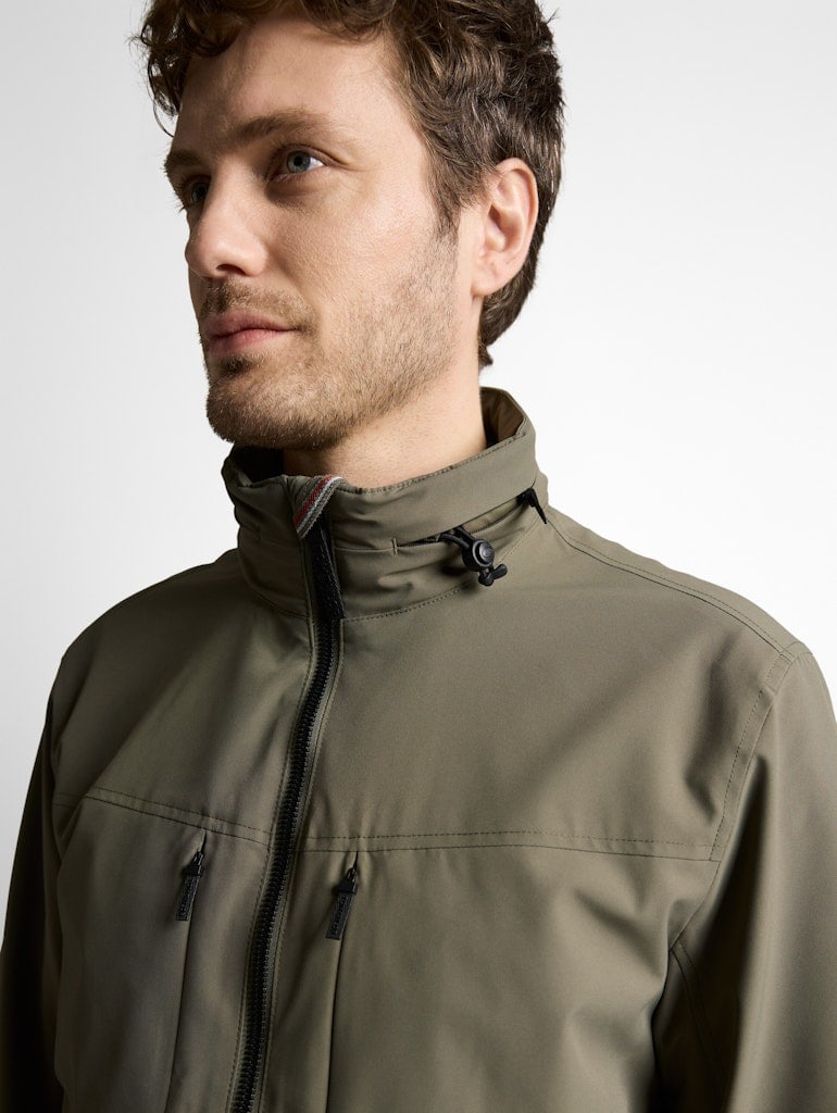 Blouson Jacke mit verstaubarer Kapuze