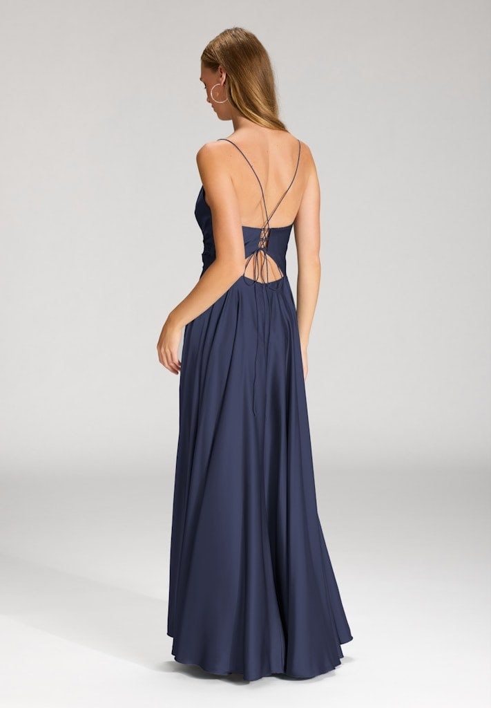 Satinkleid mit Schnürung am Rücken