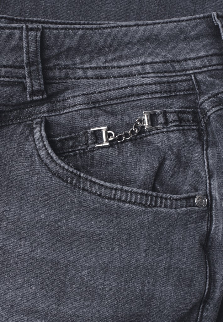 Mid Waist Slim Leg Jeans mit Dekodetail