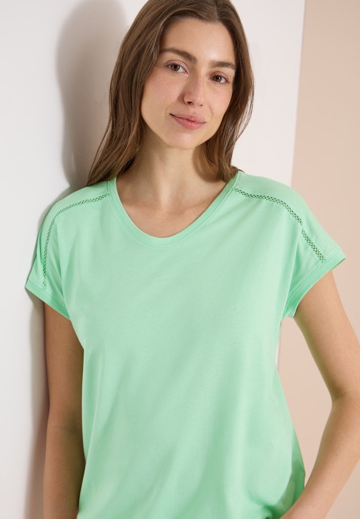 T-Shirt mit V-Neck und Spitzendetail