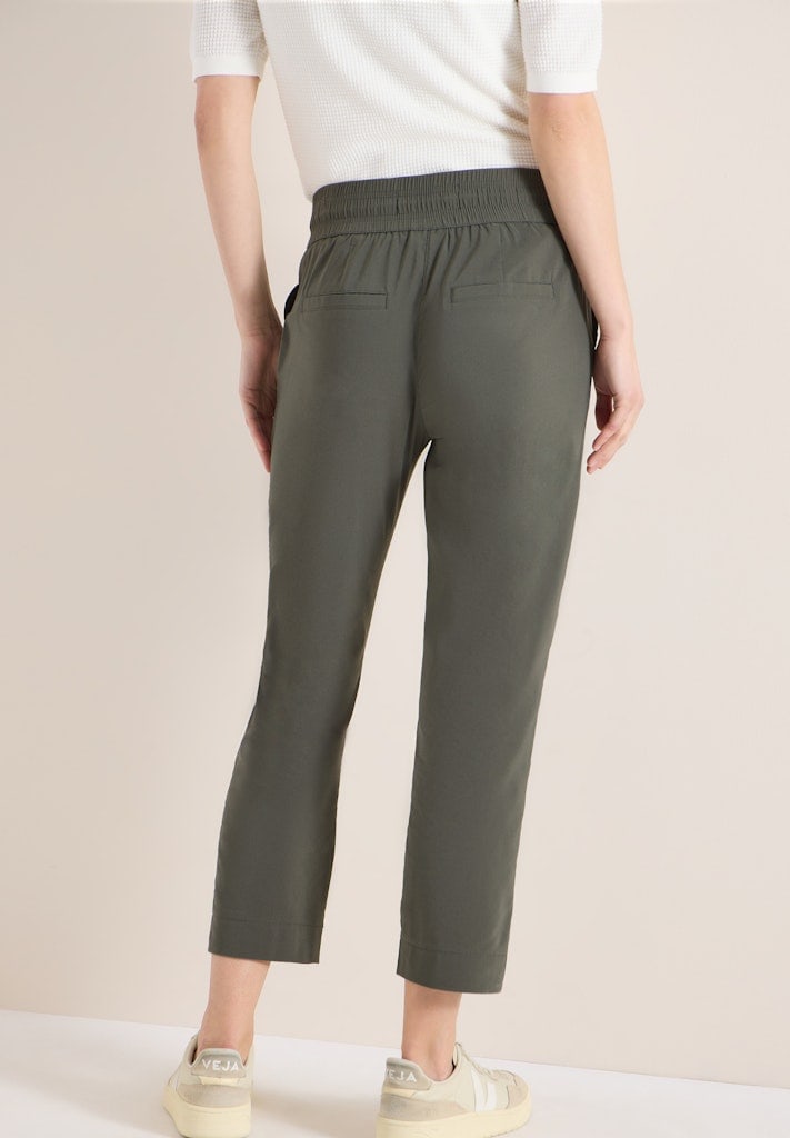 Mid Waist Slim Leg Hose im Casual Fit