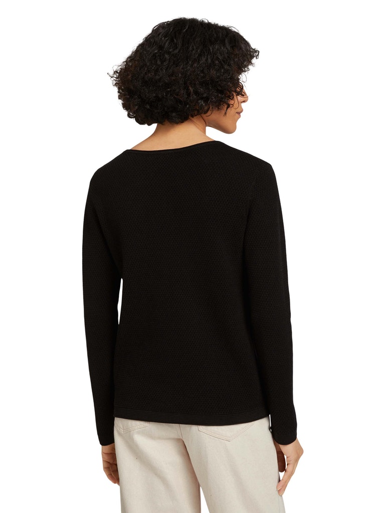 pullover structured