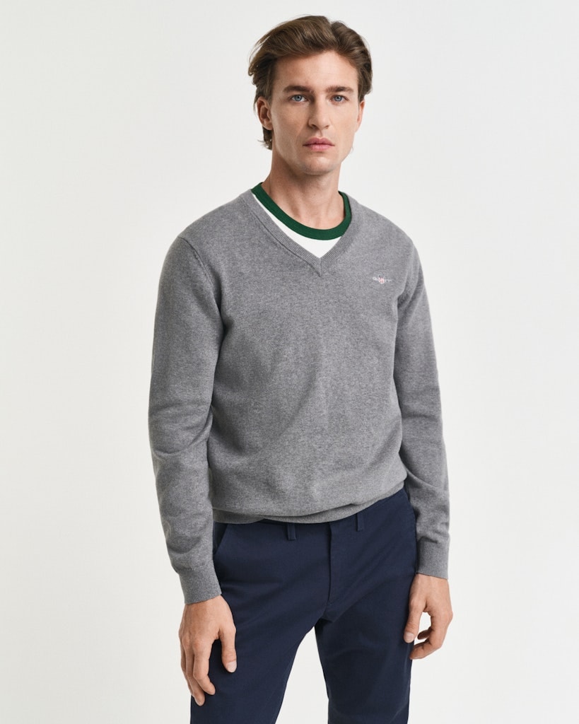 Klassischer V-Neck Pullover aus Baumwolle