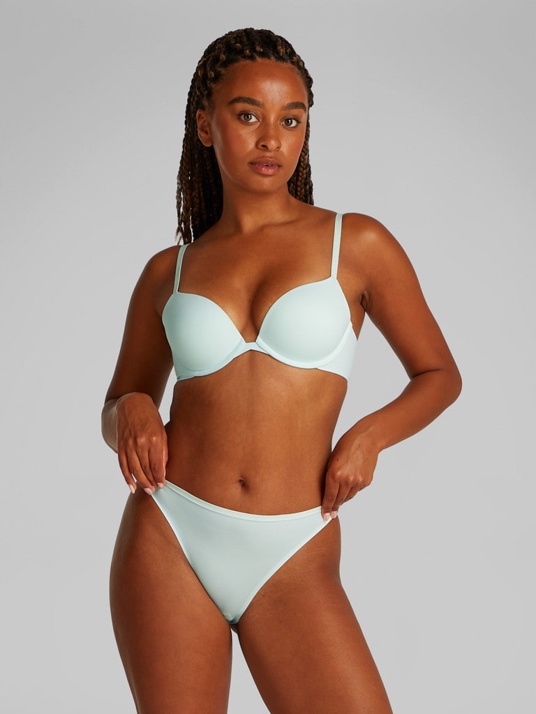 PUSH UP PLUNGE