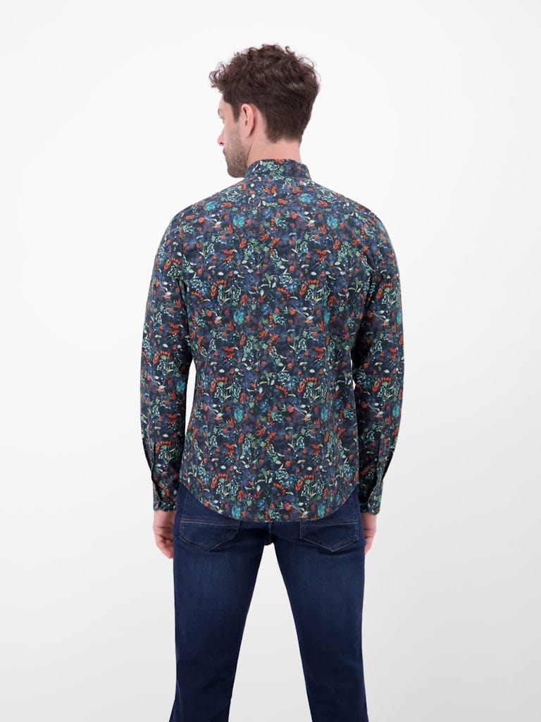 BUTTON DOWN