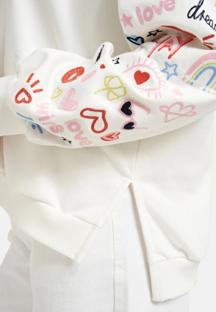Oversize Sweatshirt Sleeve Embroidery