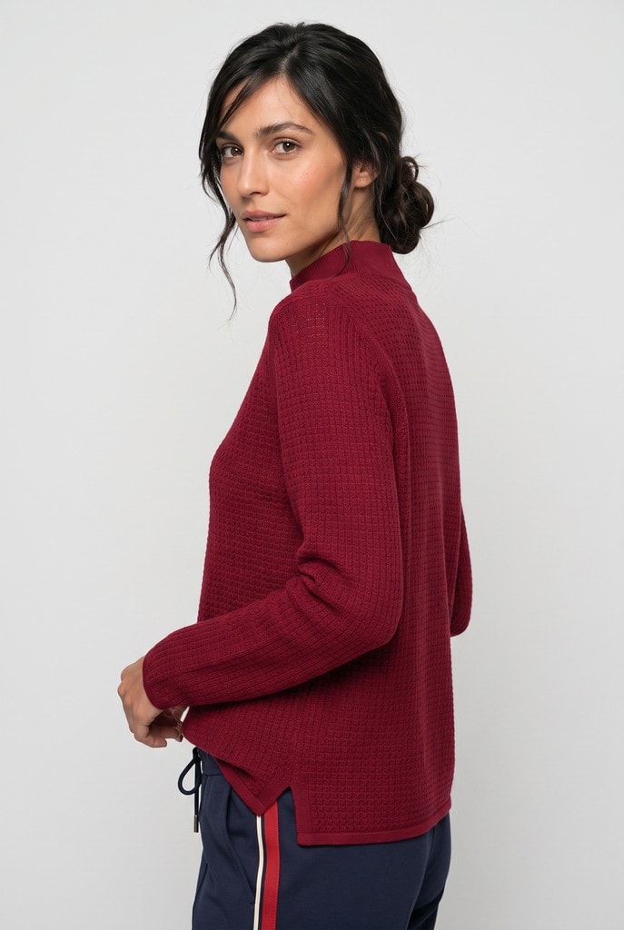 Pullover Long Sleeves