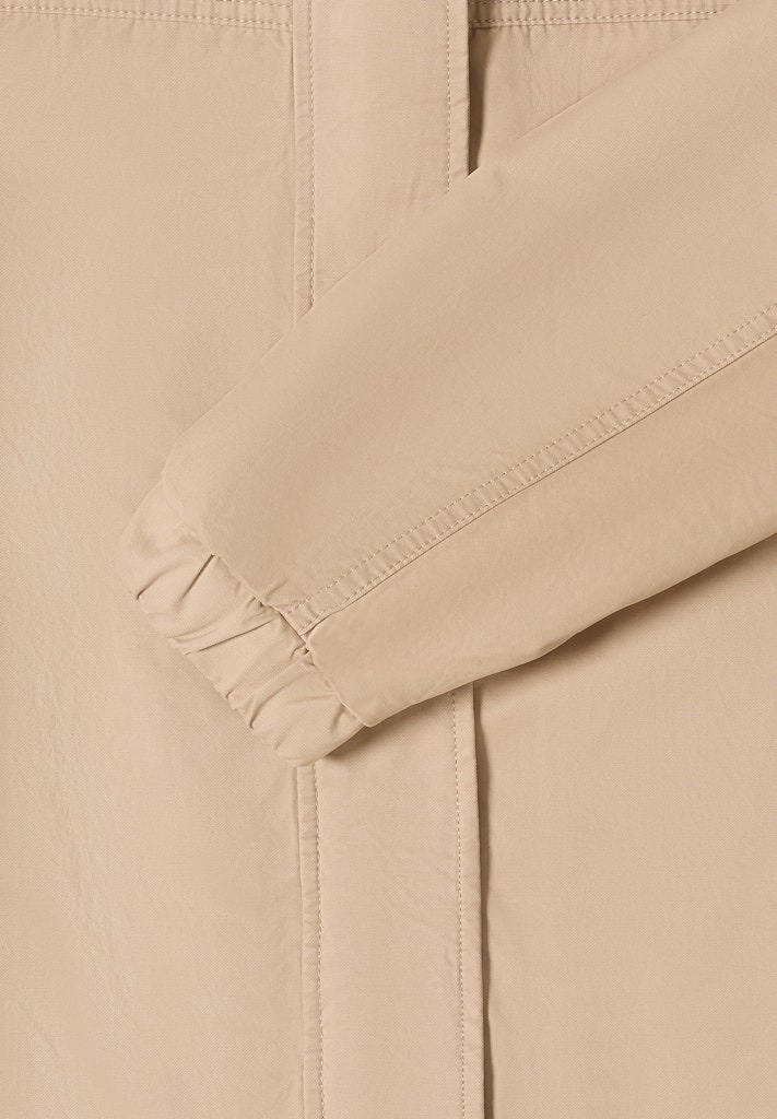 Jacke mit Kapuze und Tunnelzug