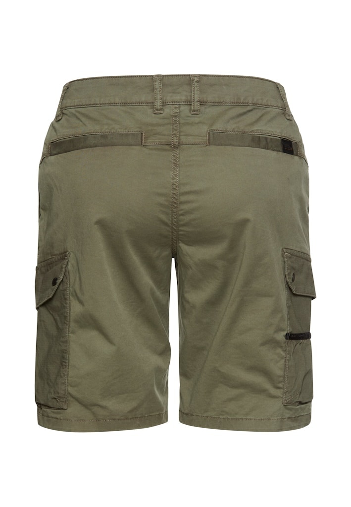 Bermuda Shorts mit Cargo-Taschen