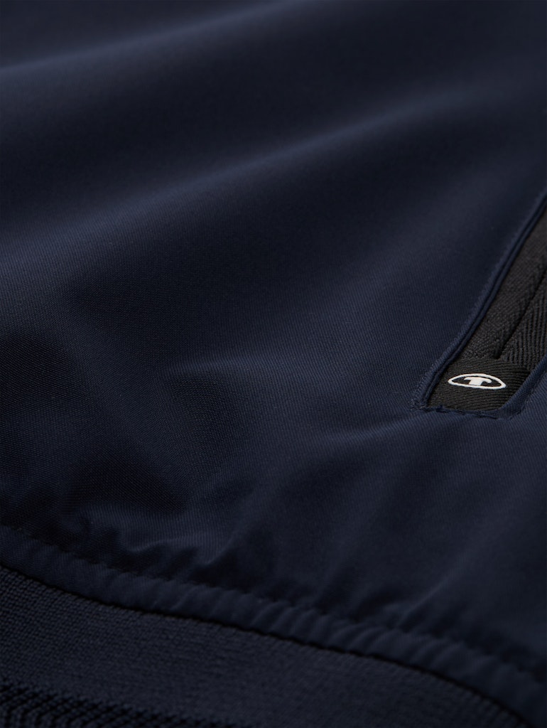 Blouson Jacke mit verstaubarer Kapuze