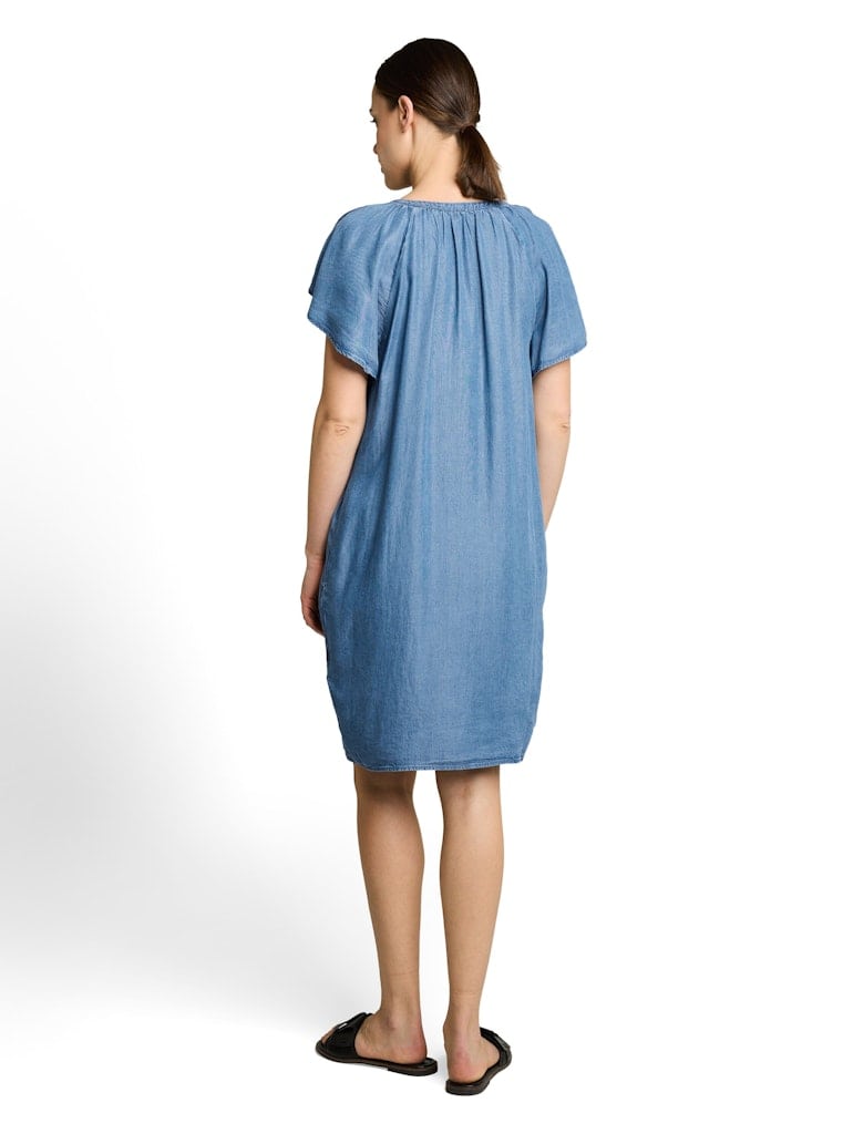 Loose Fit Kleid mit Quasten