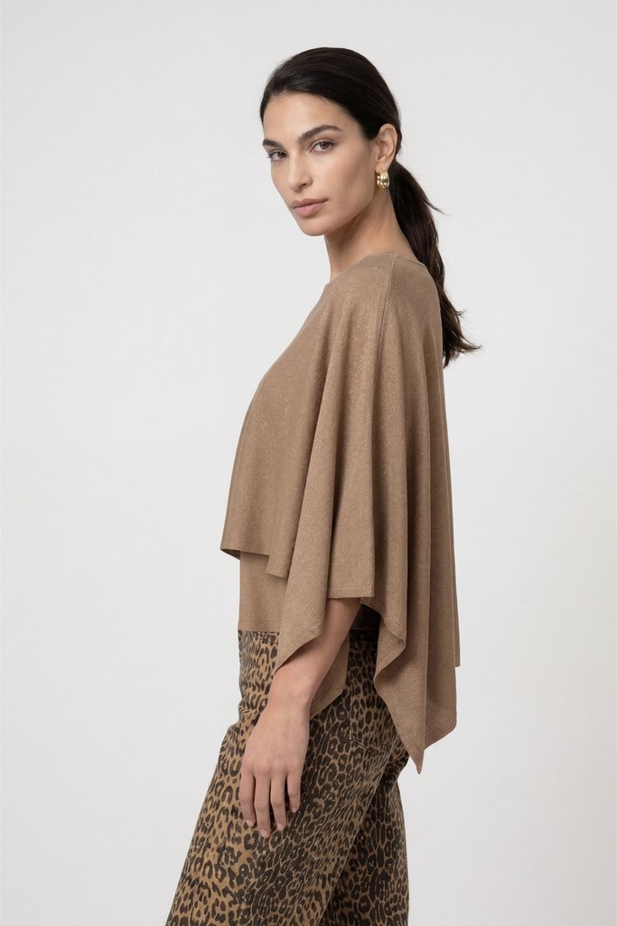 Strickpullover mit Cape-Design