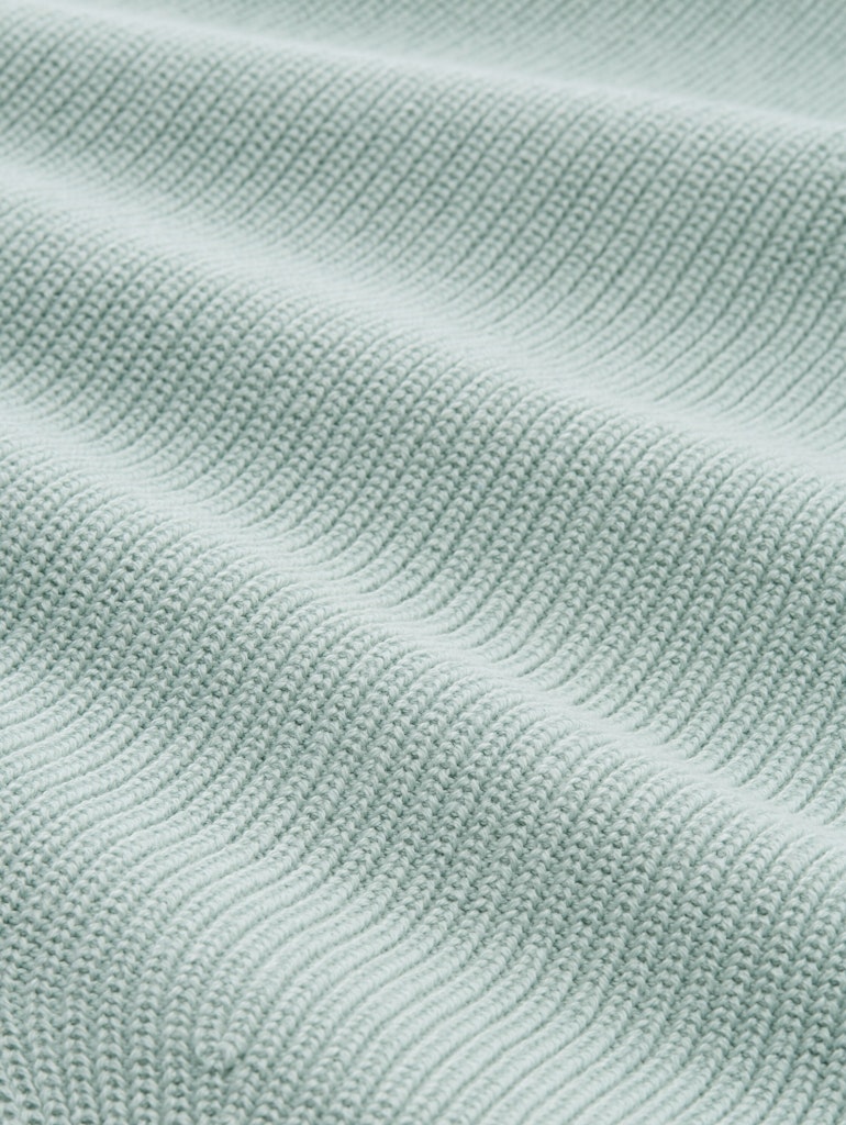 Strickpullover mit V-Ausschnitt