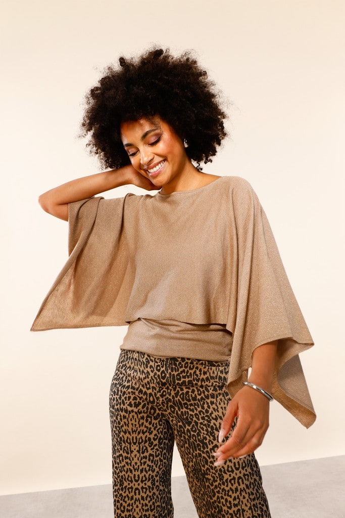 Strickpullover mit Cape-Design