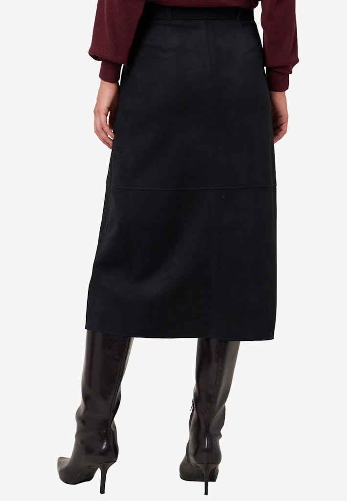 Midirock mit Bindegürtel