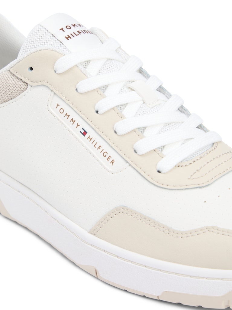 Cleat Basketball Trainers With Leather