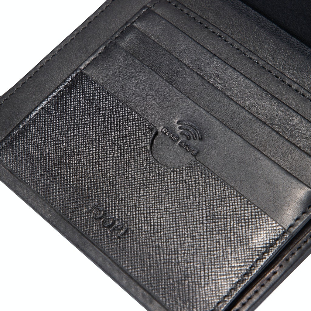 Pero Ladon Billfold V8