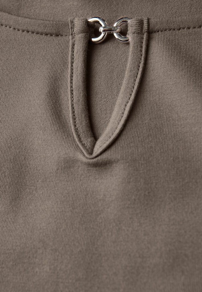 Shirt mit Cut-Out